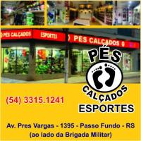 Pés Calçados